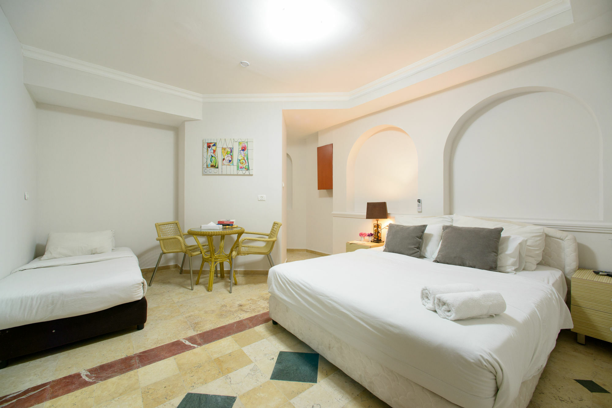 Royalty Aparthotel Tel Aviv